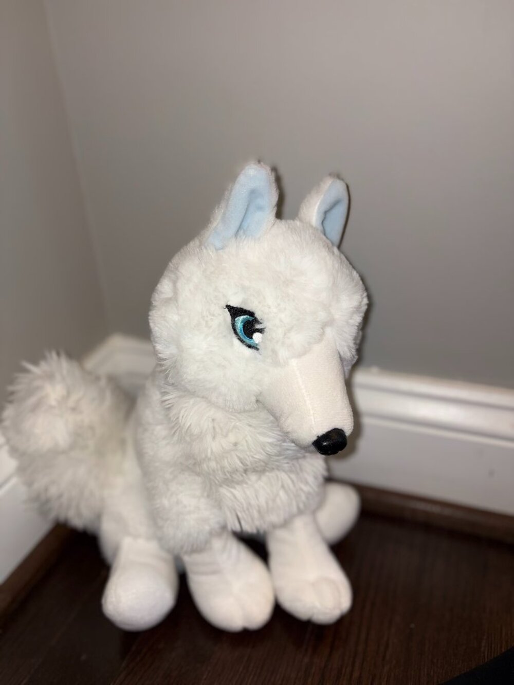 Great Wolf Lodge Luna - White Wolf Stuffed Animal